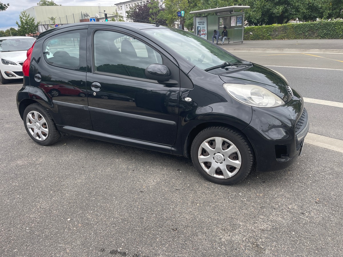 Peugeot 107 1.0 68ch URBAN MOVE 5P