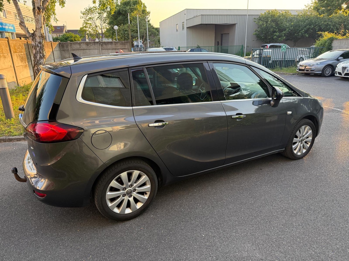 Opel Zafira Tourer 2.0 CDTI 130 CV cosmo 4XCBLeut