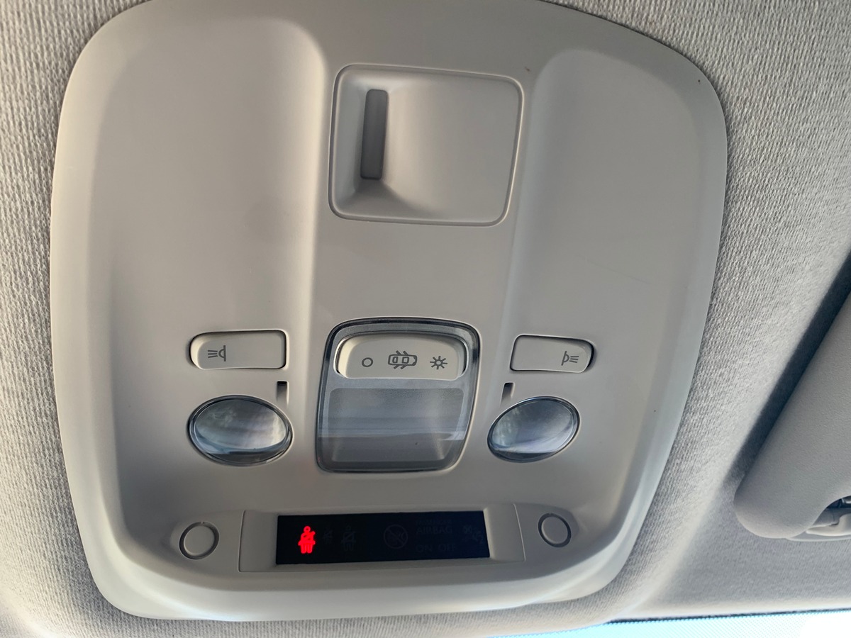 Toyota ProAce 120 chevaux | 3 Places | Medium | Apple car play | GPS | Régulateur de vitesse | Radar