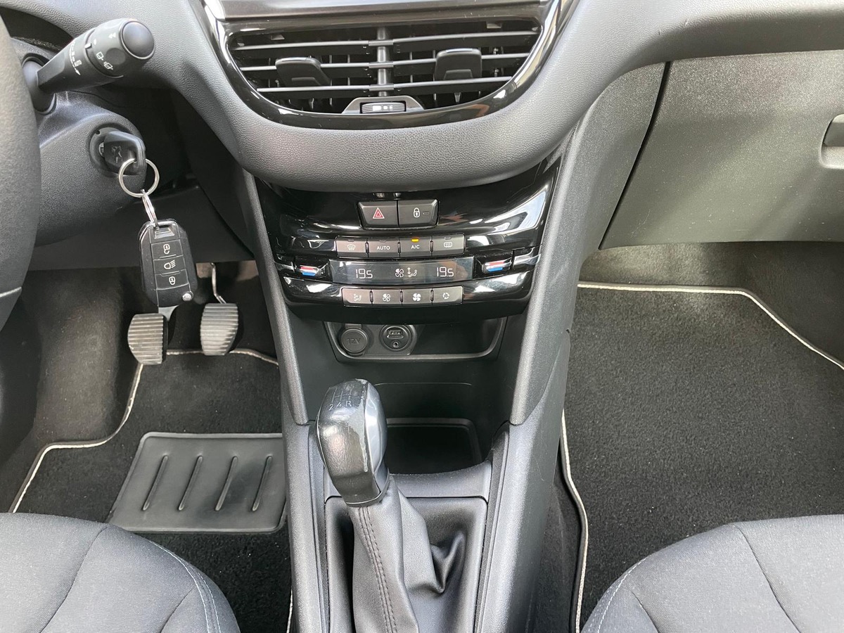 Peugeot 208 1.6 eHDi Allure