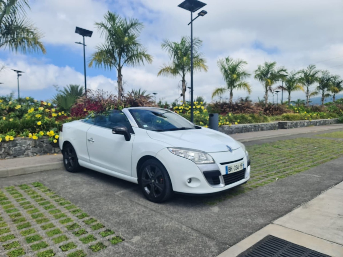 RENAULT Megane Cab CC