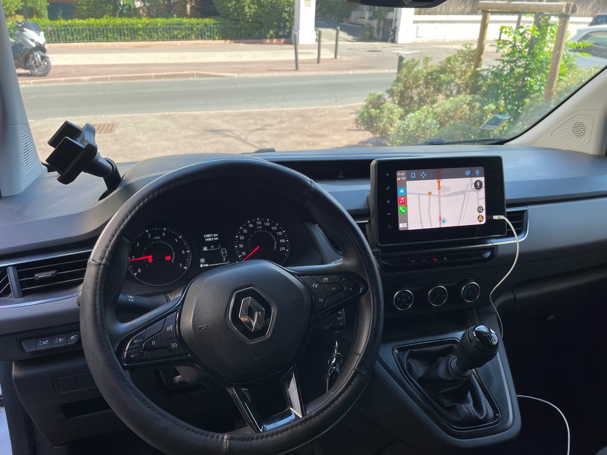 RENAULT Kangoo Fourgon 1.5 DCI 95 CV / CarPlay / Embrayage Neuf /