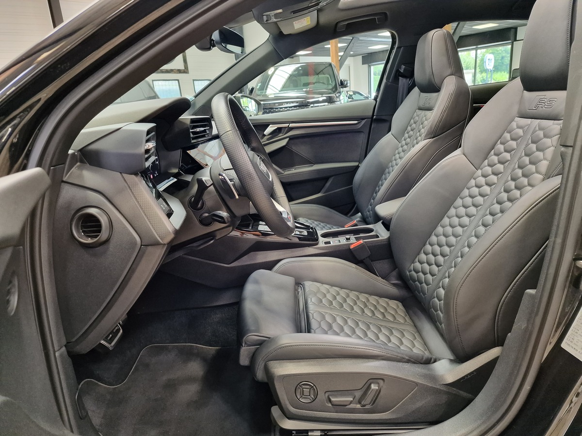 Audi RS3 SPORTBACK 2.5 TFSI 400 CH FULL BLACK FRANCAISE 