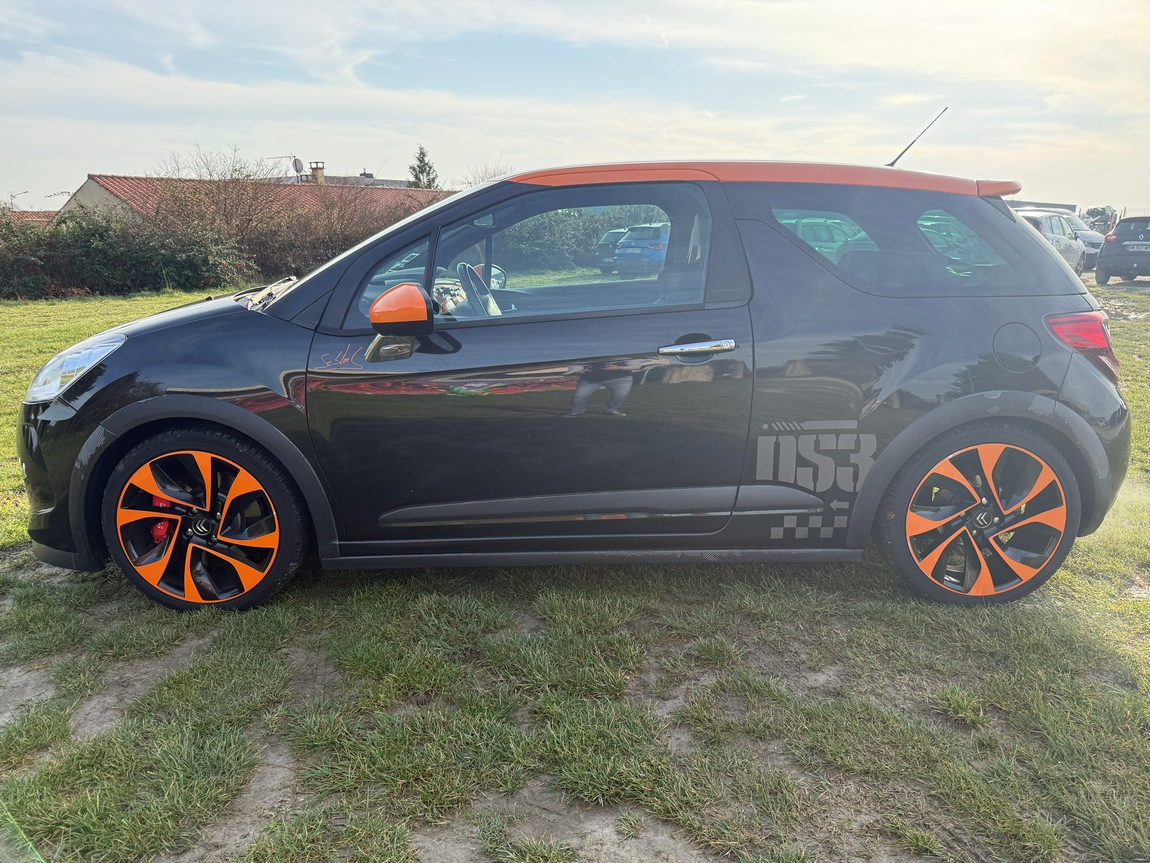 Citroën DS3 RACING 16V 202 cv