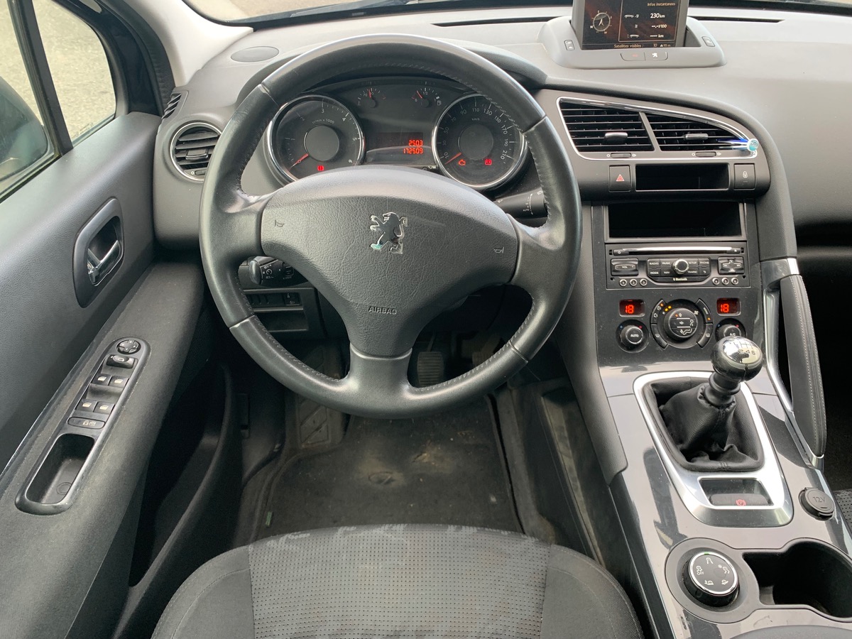Peugeot 3008 115 ch | GPS | Bluetooth | Régulateur de vitesse | Sièges rang 2 rabattables à plat