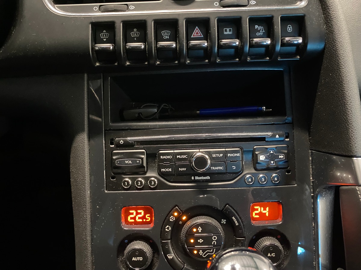 Peugeot 3008 1.6 BlueHDi 120ch EAT6 Allure