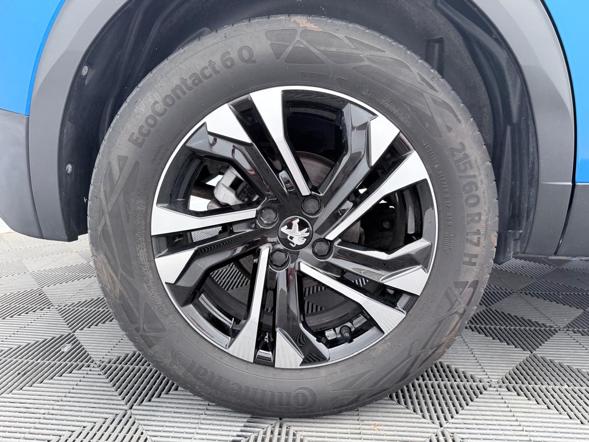 Peugeot 2008 ROADRIP 1.2 PURETECH 130 EAT8  Première main