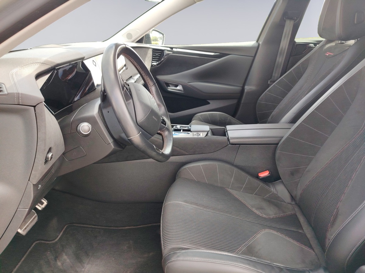 Citroën DS4 bleuehdi 130 performance line + eat8 ( 5500 € d options )