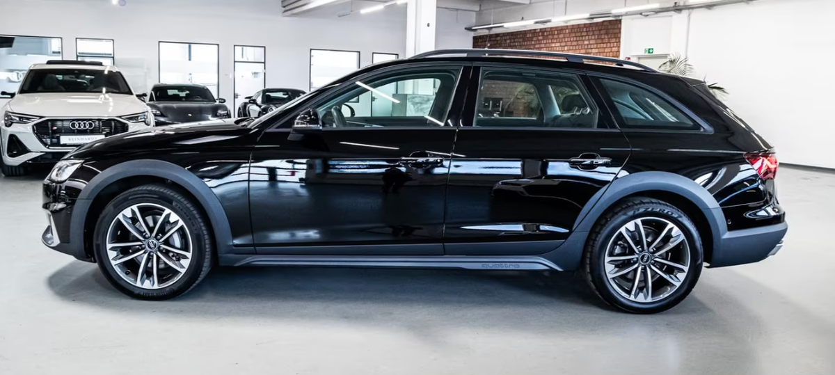 Audi A4 Allroad V 40 TDI 204ch Design quattro S tronic 7 Attelage Phares LED matrix