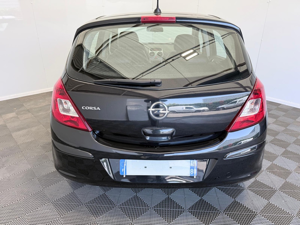 Opel Corsa 1.2 i 85 cv  Graphite