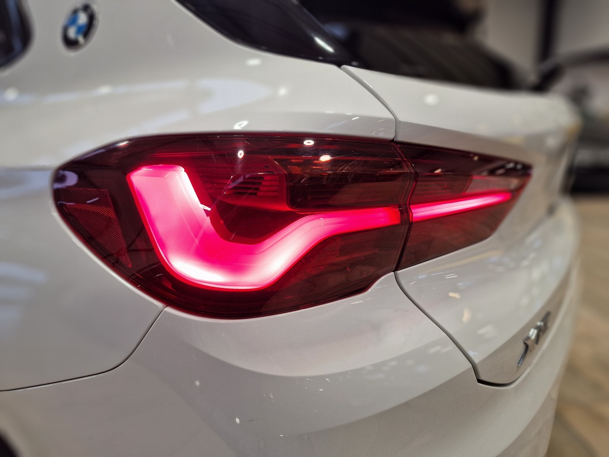 Bmw X2 25E XDRIVE M SPORT 220 TOIT PANO/HUD/SIEGES CHAUFFANT B