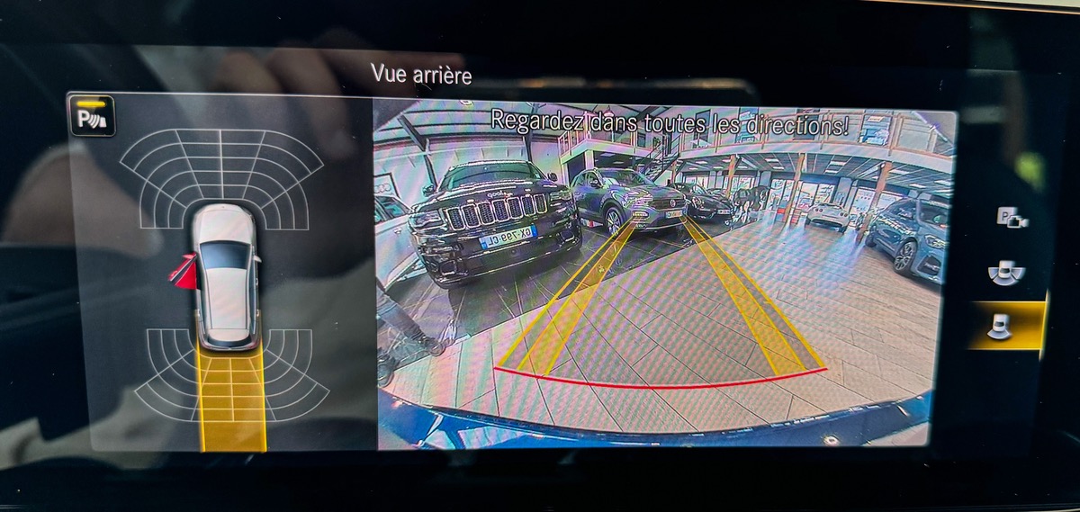 Mercedes-Benz Classe B 180 D PROGRESSIVE LINE EDITION / FRANCE SUIVI AB