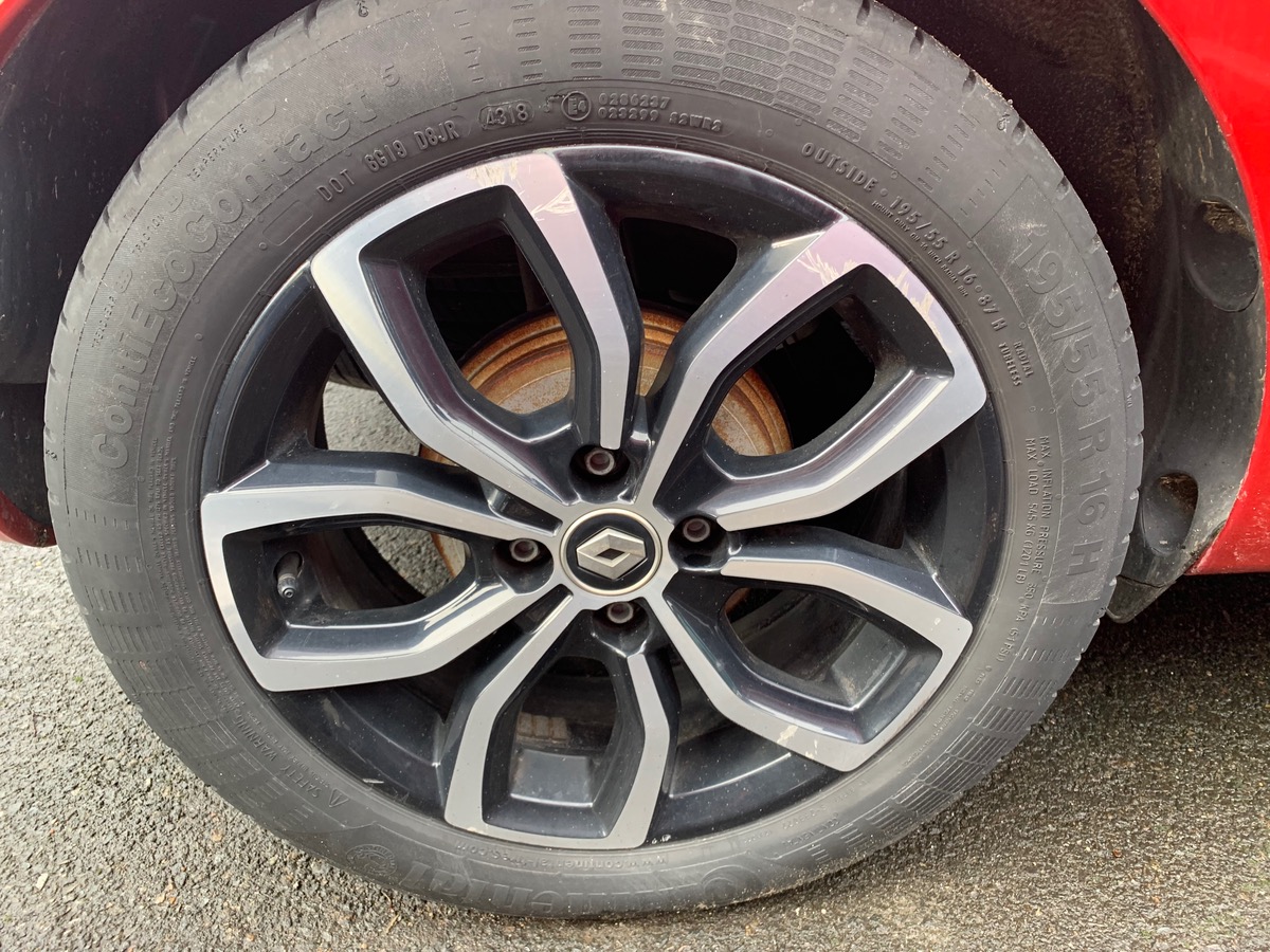 RENAULT Clio IV 90 ch | LIMITED | Phase 2 | GPS | Régulateur de vitesse | Feux LED | Isofix