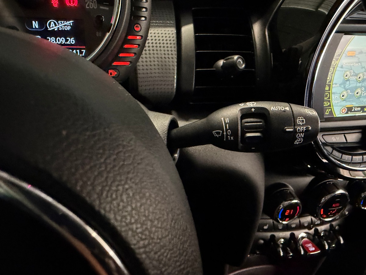 Mini Mini Cooper d 116CH Pack Chili