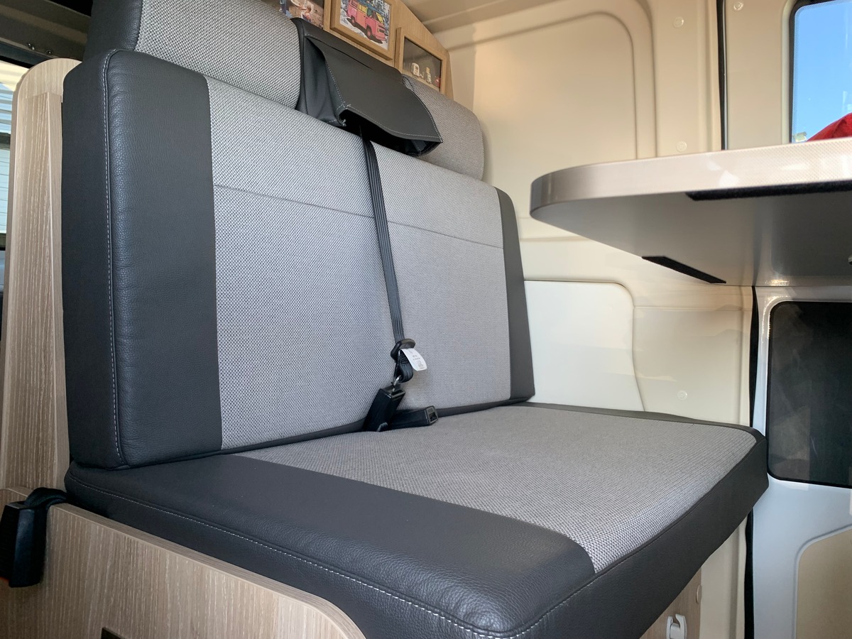 Ford CAMPEREVE 130 chevaux | Premiére MAIN | Cap Land | Caméra de recul | Apple car play