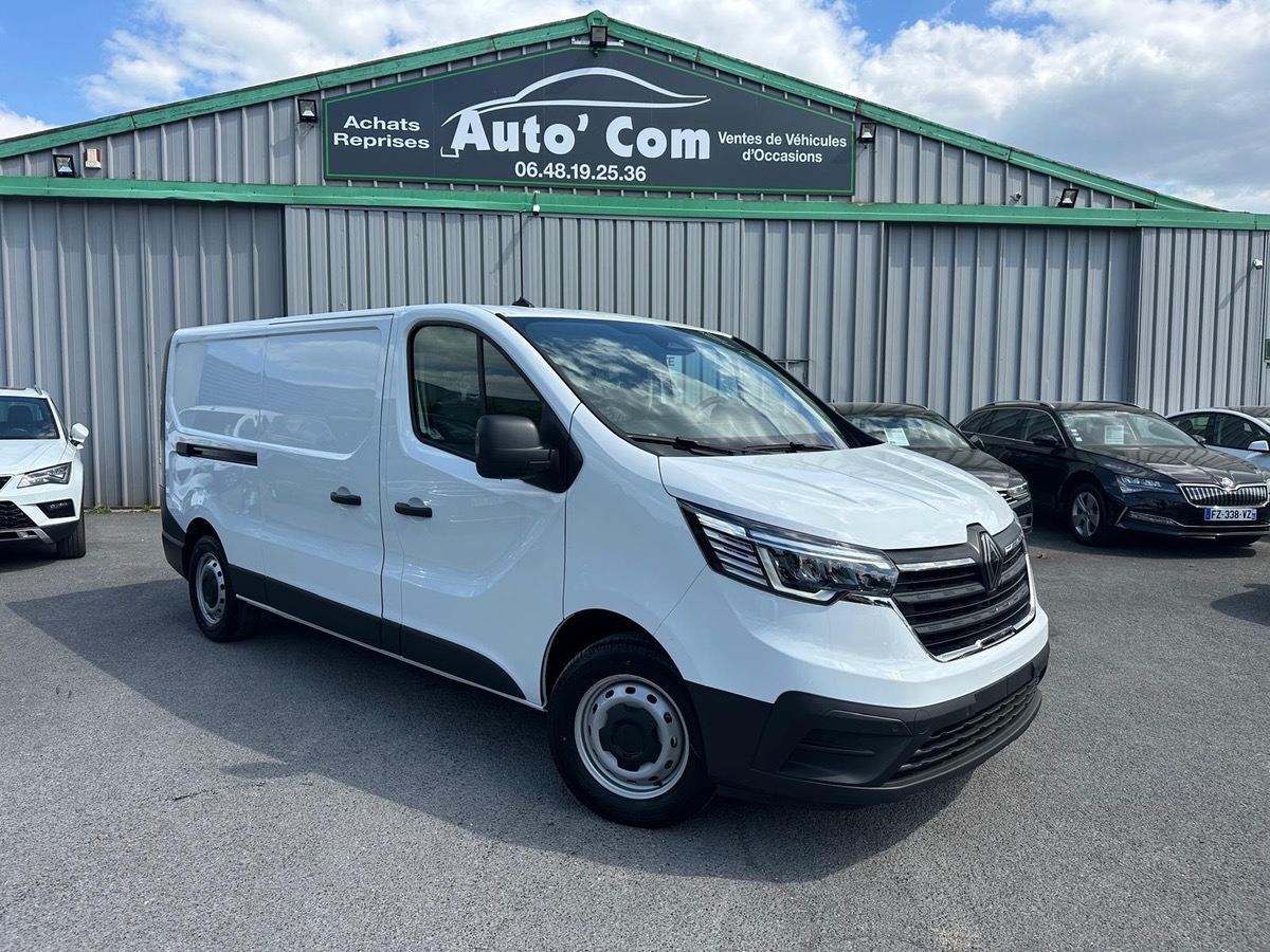 RENAULT Trafic L2H1 2.3 DCI 130CH GRAND CONFORT + ATTELAGE