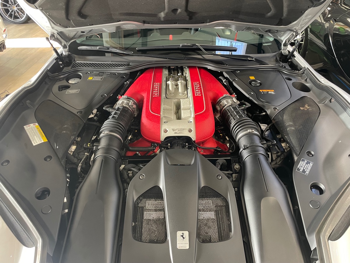 Ferrari 812 SUPERFAST 6.5 V12 800CV - FRANCAISE 