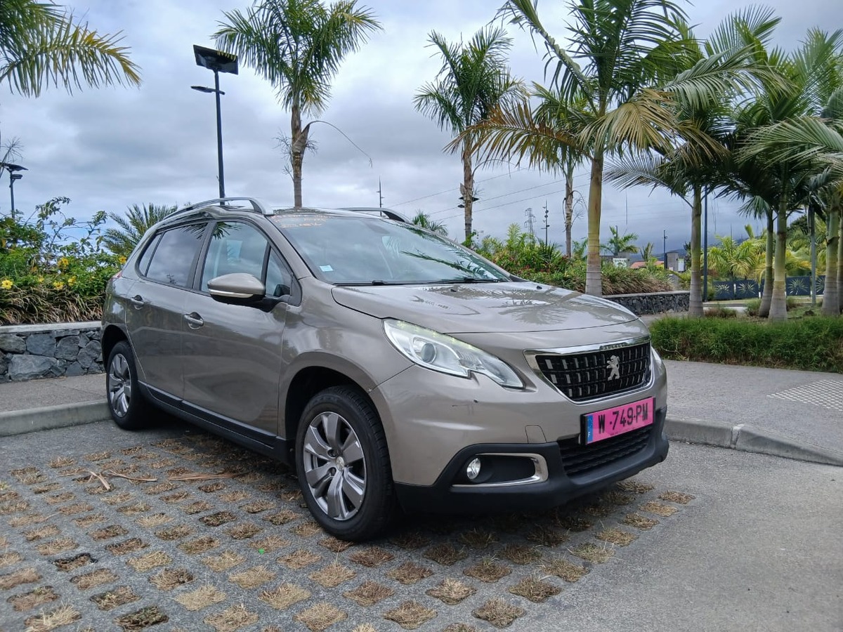 Peugeot 2008 1.2 TURBO ESSENCE 110CV