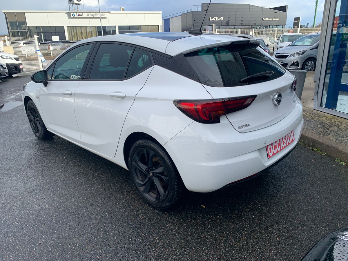 Opel Astra 105 ch | Black Edition | Caméra recul | Régulateur vitesse | Radar de stationnement avant