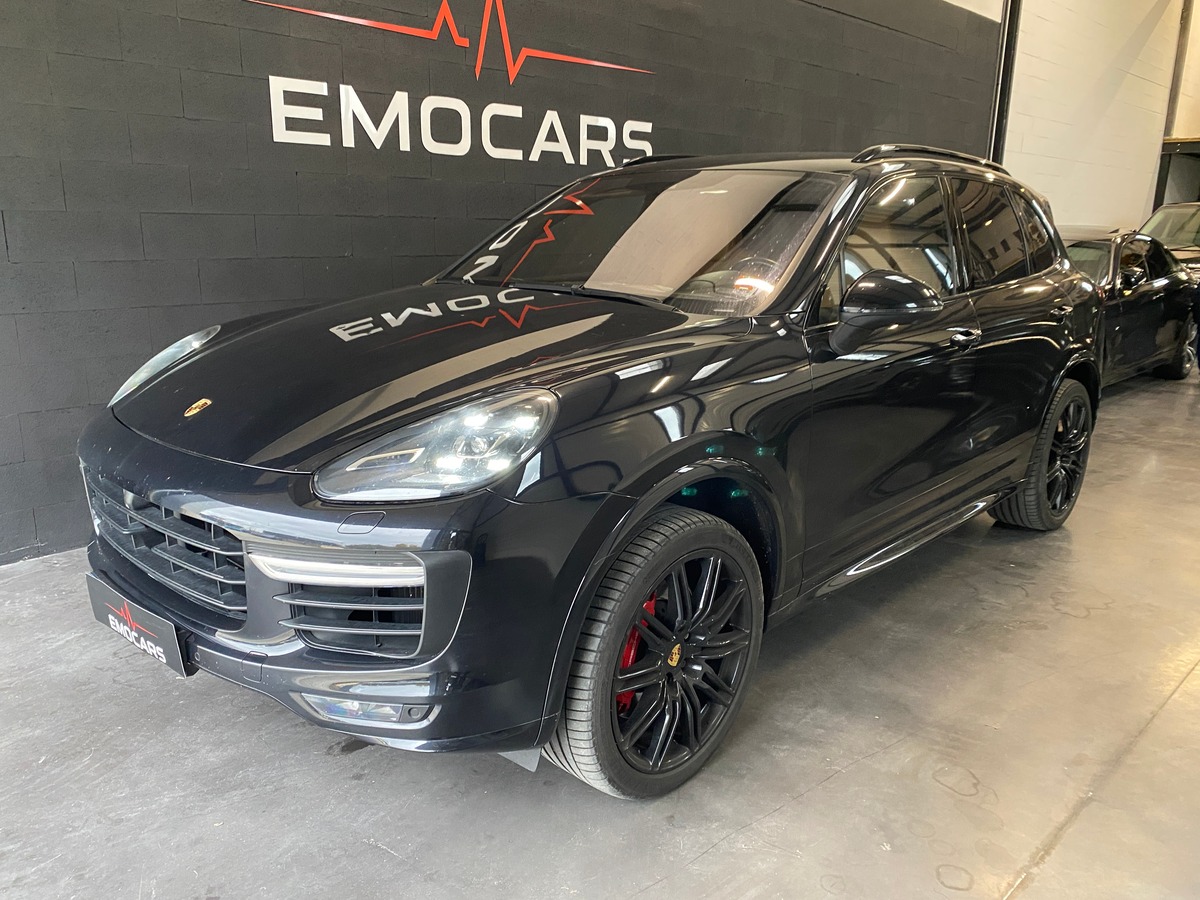 Porsche Cayenne TURBO 520 (958)