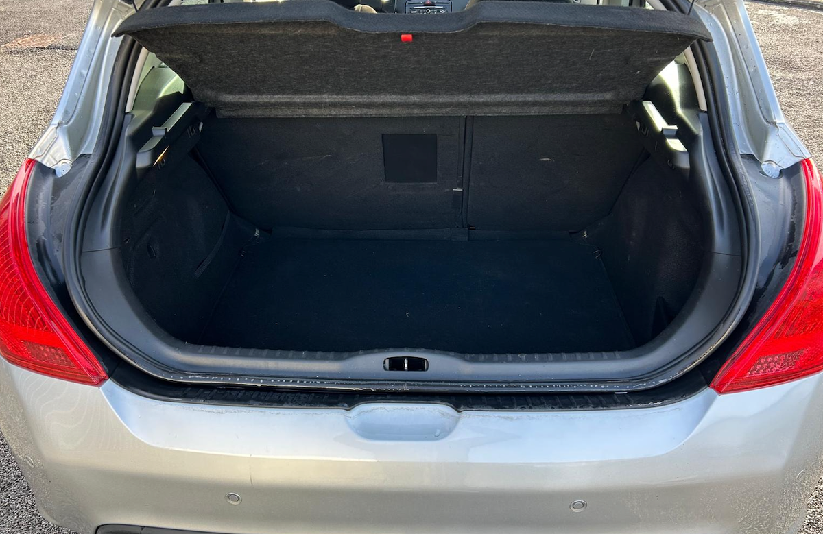 Peugeot 308 eHDI 1.6 (112 ch)