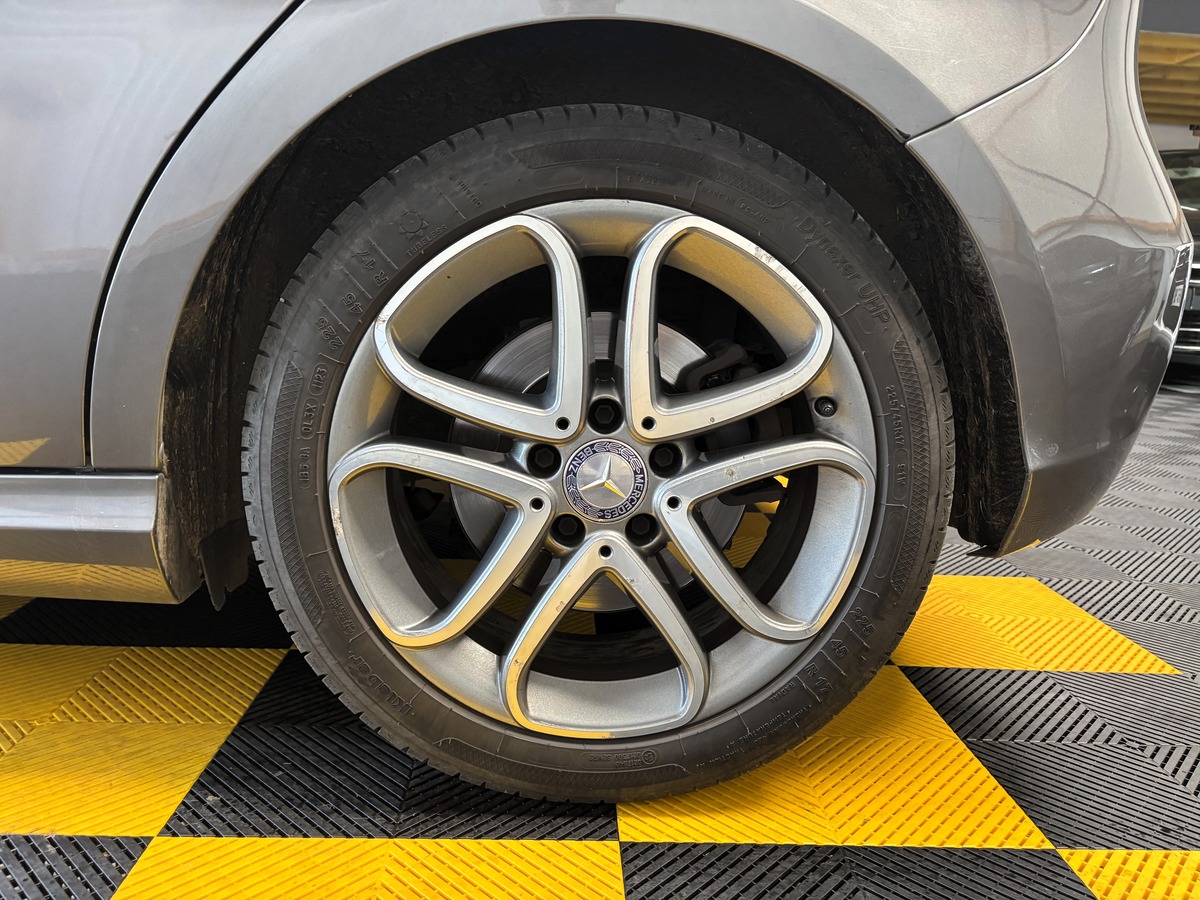 Mercedes-Benz Classe A 220d 7-DCt Sensation