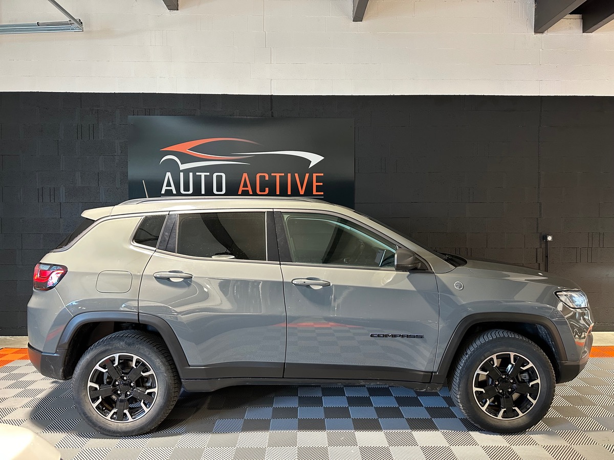Jeep Compass phase 2 hybrid rechargeable 1.3 16v 240 Plug TRAIL RATED
