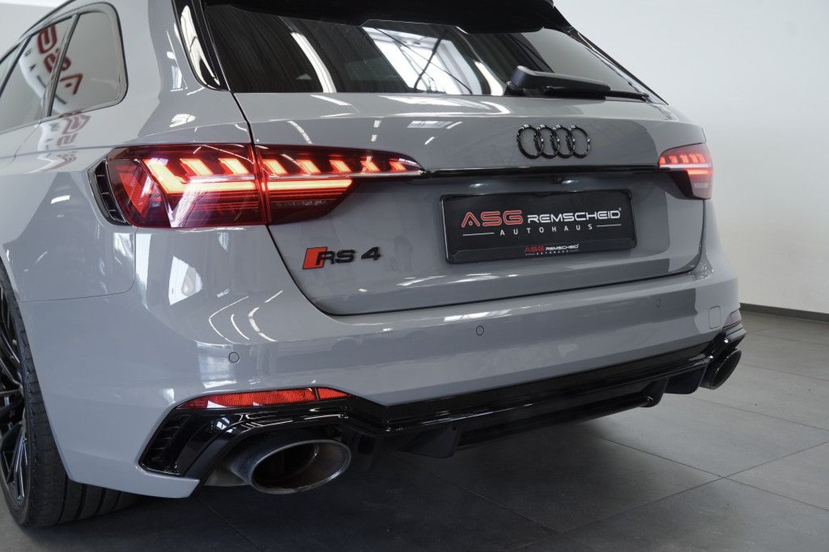 Audi RS4 Avant V 2.9 V6 TFSI 450ch quattro tiptronic 8/Gris Nardo/B&O/VO Allemand/Malus 12400e