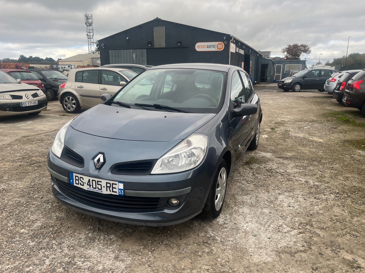 RENAULT Clio 1.4 16v