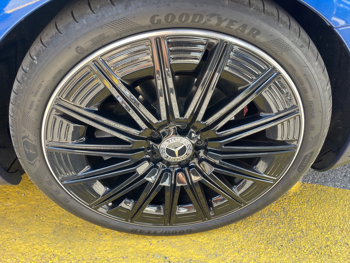 Mercedes Benz CLE 220 D 197 CV / AMG LINE / Toit ouvrant / Jantes noires / VF / Caméra 360°