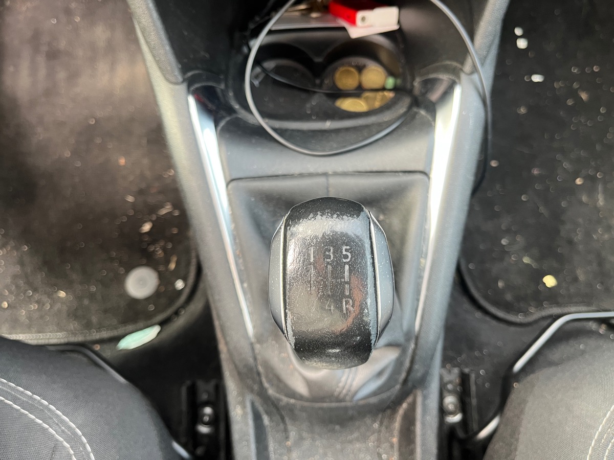 Peugeot 208 1.6 BlueHDI 100ch ALLURE 3P, Courroie de distribution OK, CarPlay, Caméra de recul, GPS