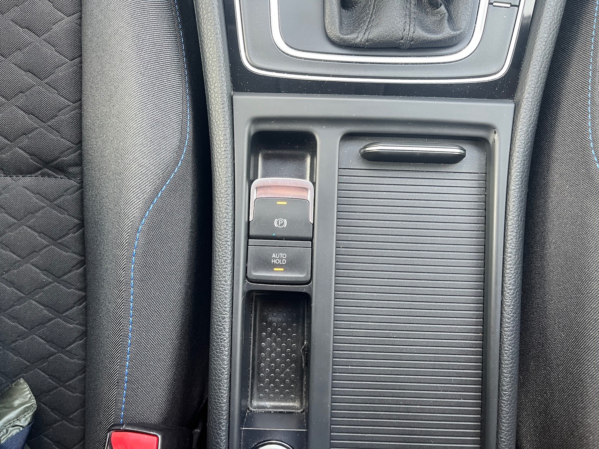 Volkswagen Golf VII 1.6 TDI 115ch Connect DSG7, Suivi complet VW, Régulateur Adaptatif, Sono HELIX