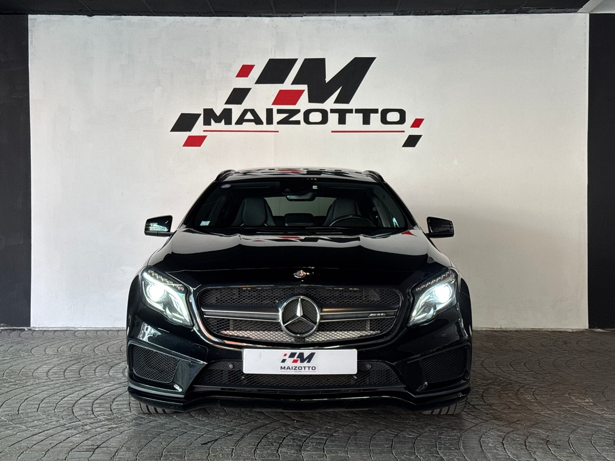 Mercedes-Benz GLA 45 AMG | Noir Cosmos | Toit Ouvrant | Sièges Perf | Keyless | Garantie 12 Mois