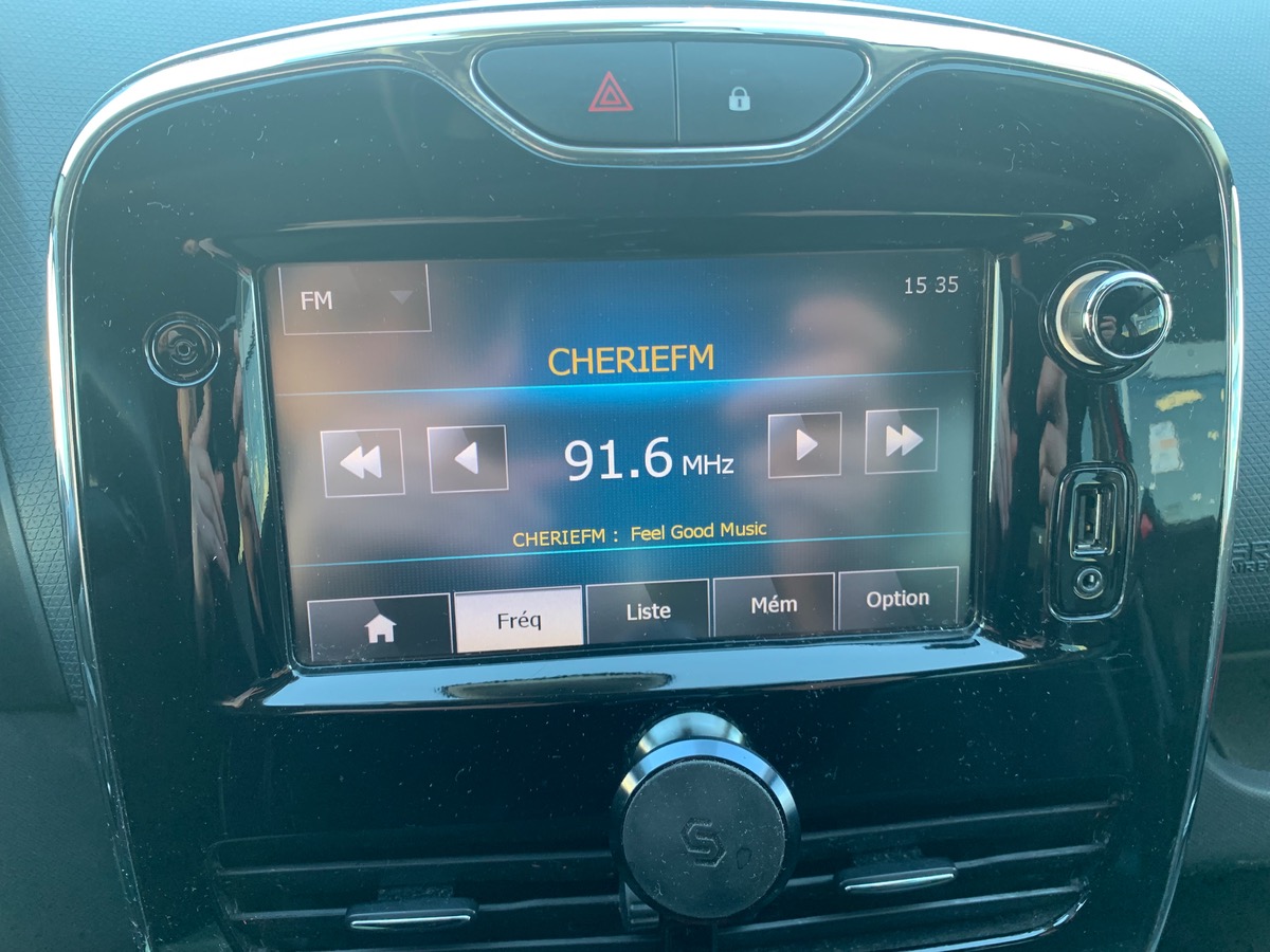 RENAULT Clio IV 90 ch | GPS | Régulateur de vitesse | Climatisation | Bluetooth | Démarrage sans clé