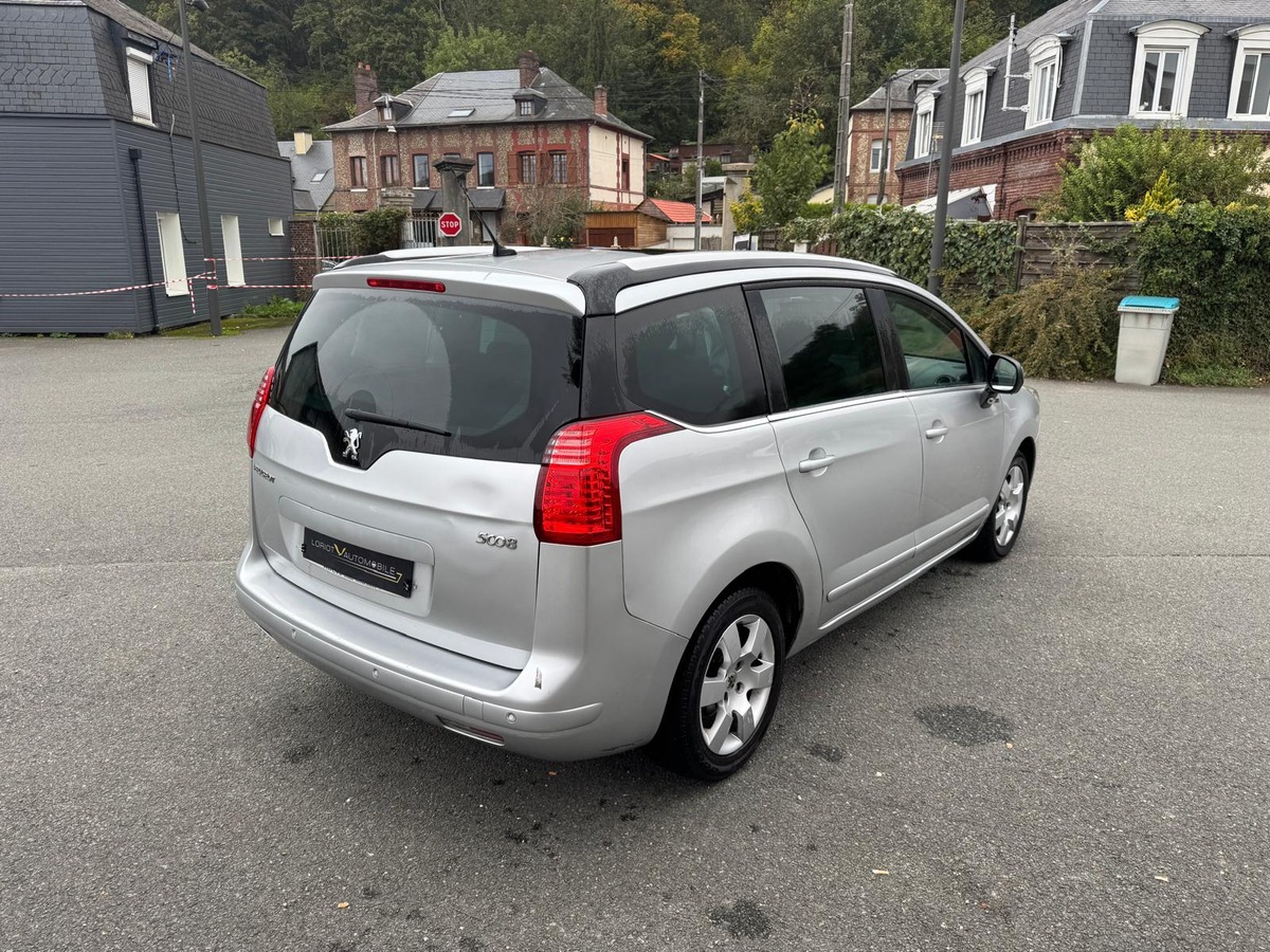 Peugeot 5008 1.6 hdi 110cv 7 places Family - Garantie