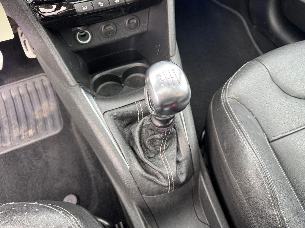 Peugeot 208 1.6 e-HDi 115cv Allure - Garantie