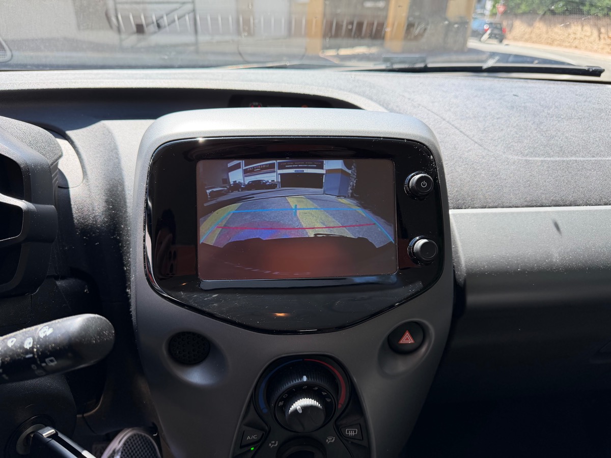 Toyota Aygo 1.0 VVTi 72 CV Boîte auto Phase 2 / KM Réel / Cim / écran / Caméra de recul