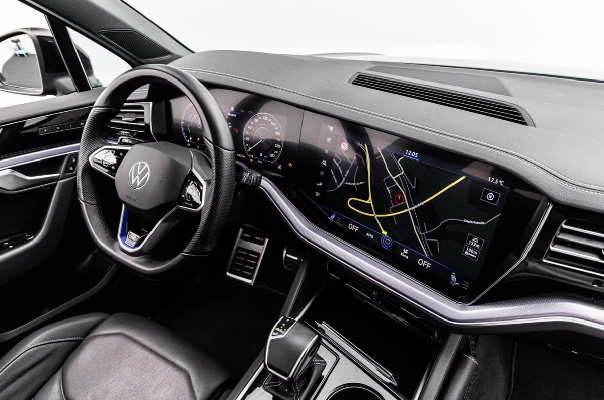 Volkswagen Touareg 3.0 TSI eHybrid 462ch R 4Motion BVA8/Toit ouvrant/Matrix