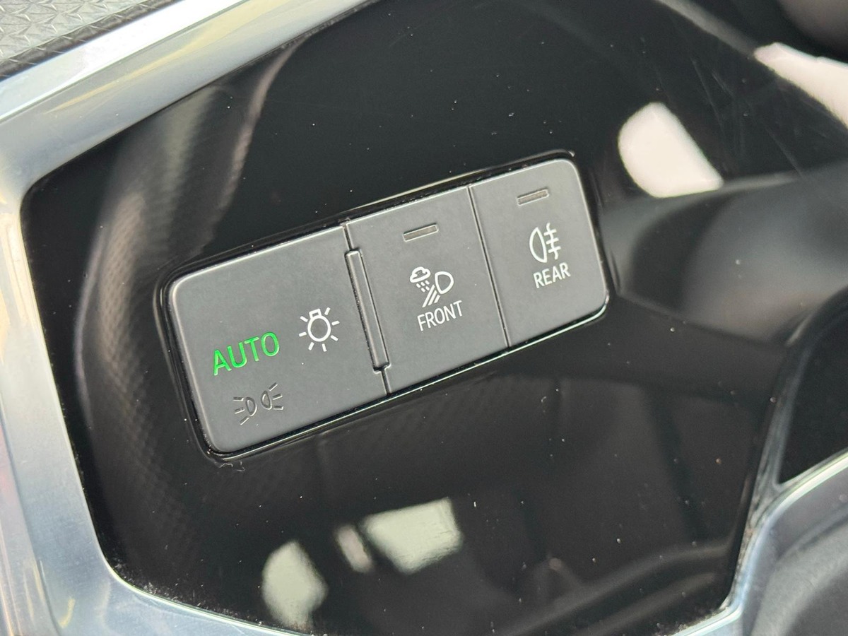 Audi Q3 II 45 TFSIE 245 S Line S Tronic BVA