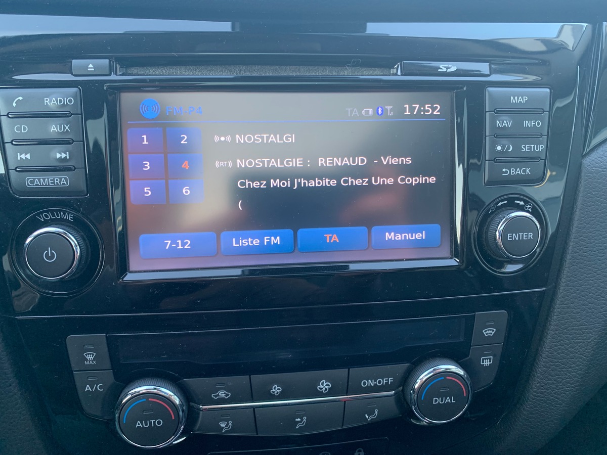 Nissan Qashqai 130 ch | Black edition | Caméra vue panoramique 360° | Toit panoramique | Jantes Alu