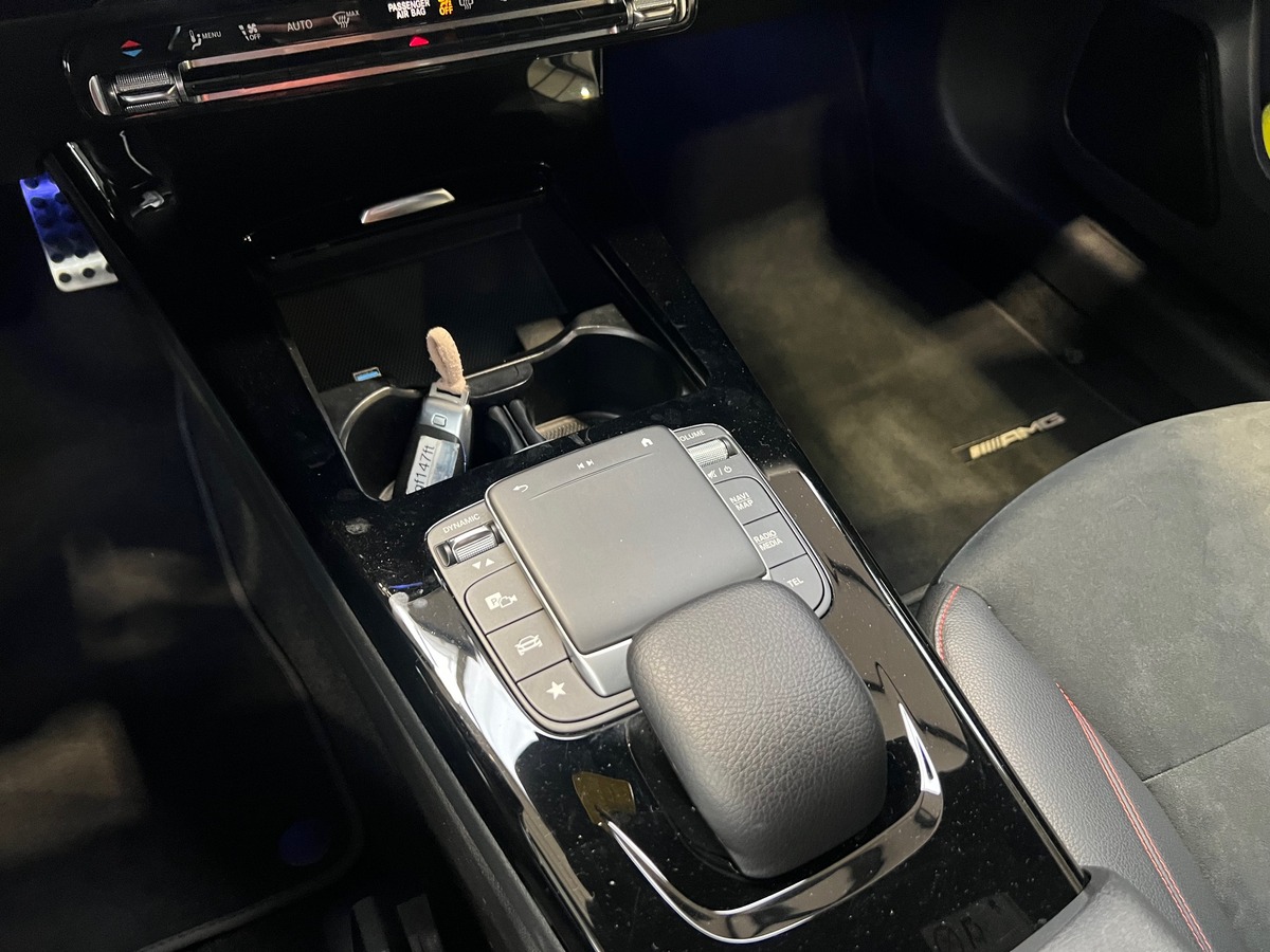 Mercedes-Benz Classe A IV 250e hybride 8G-DCT AMG LINE A250e (FR Suivi Mercedes)