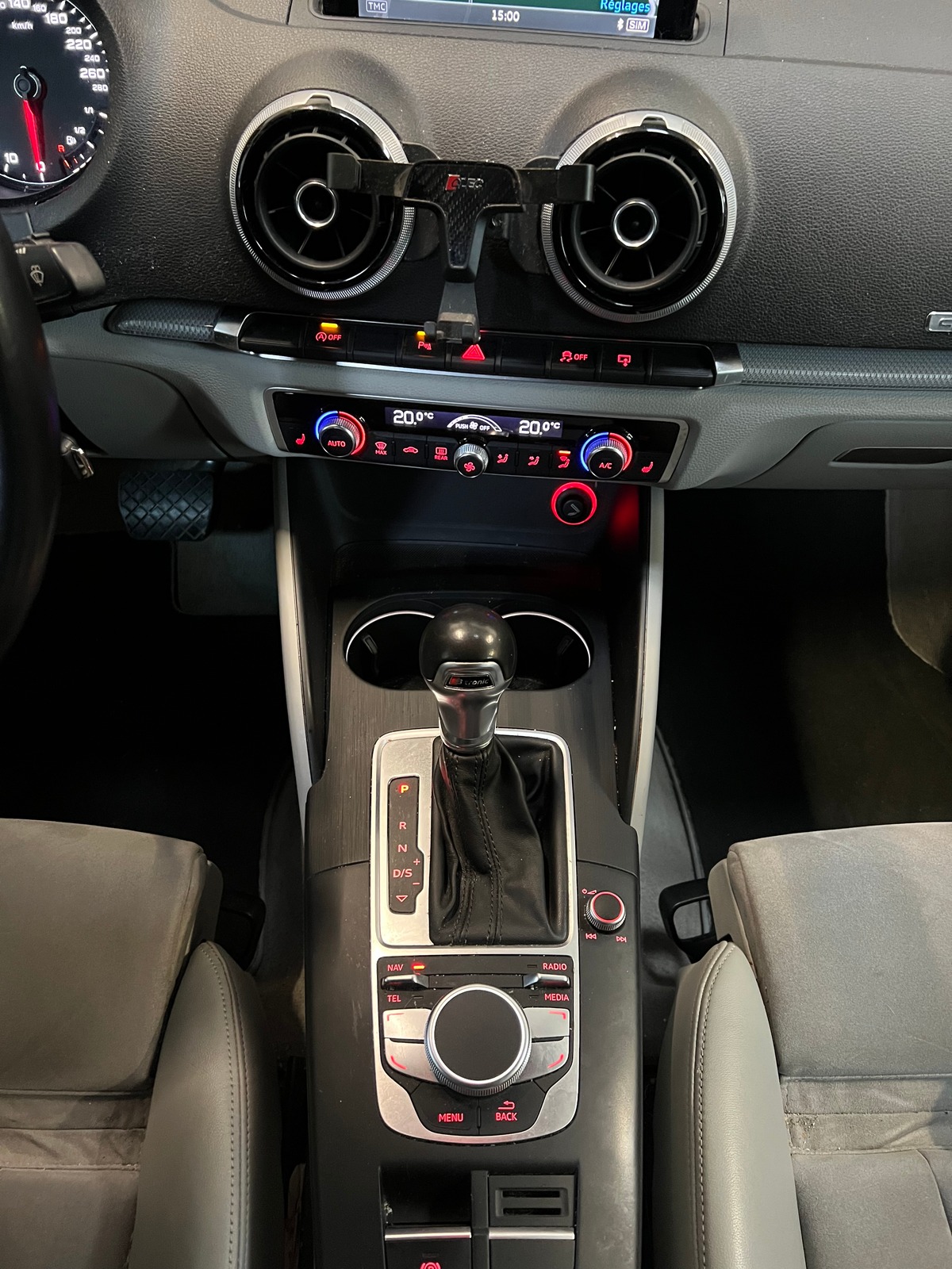 Audi A3 Sedan S-Line 1.8 TFSi Quattro