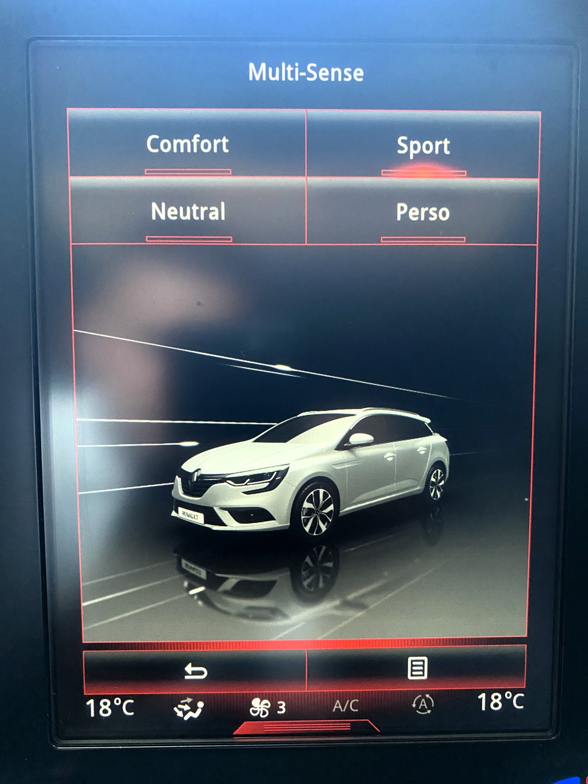 RENAULT Megane IV ESTATE 1.6 TCE 205 ENERGY GT EDC7