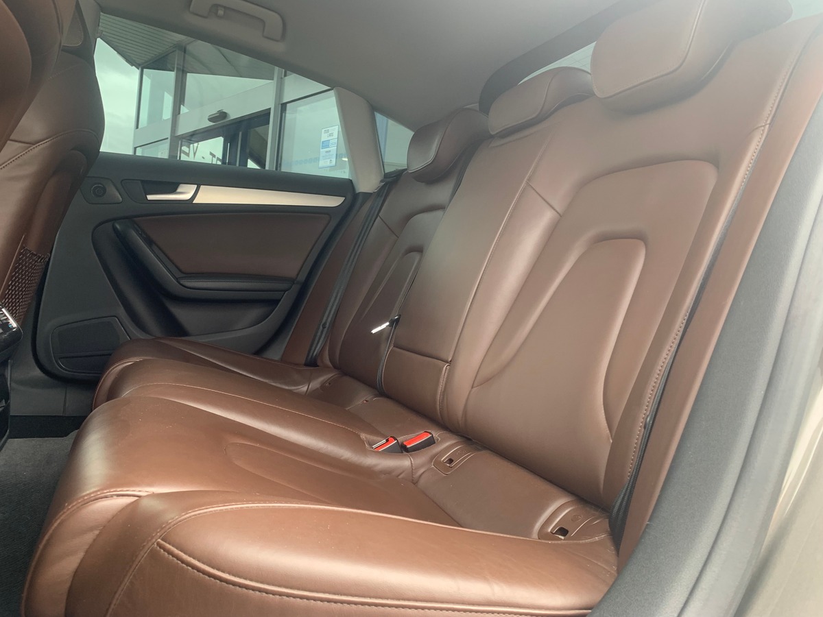 Audi A5 Sportback 210 ch | Ambition luxe | GPS | Cuir | Sièges électriques | Bluetooth | Régulateur