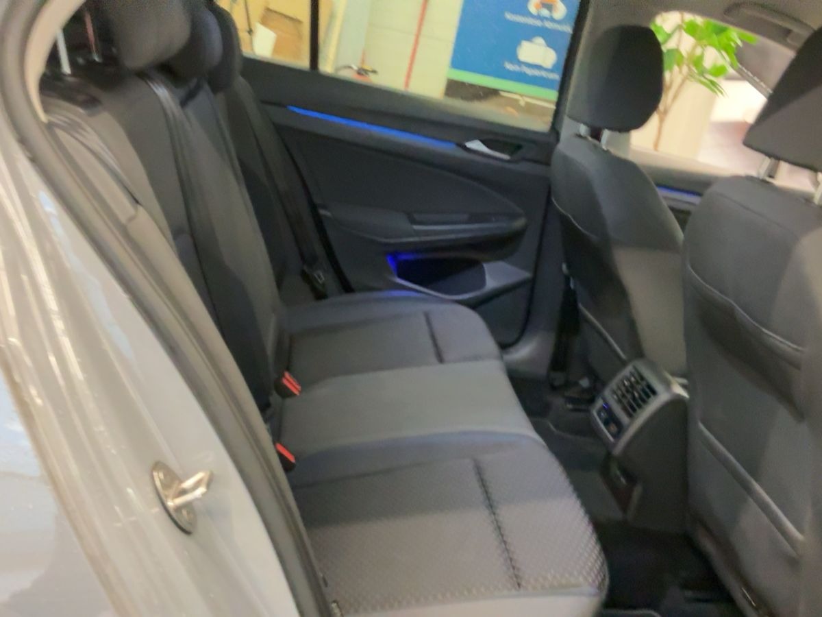 Volkswagen Golf VIII 1.5 eTSI 150 ACT United