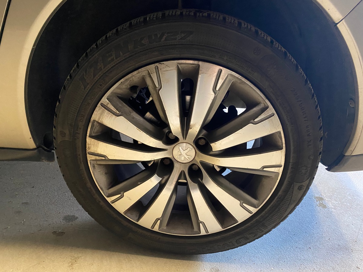 Peugeot 3008 1.6 BlueHDi 120ch EAT6 Allure