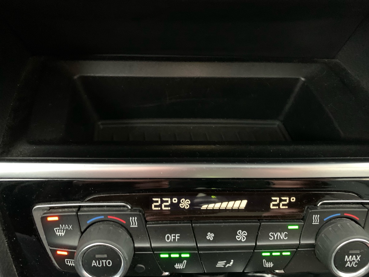 Bmw Série 2 ActiveTourer 136 ch | Luxury | Toit Panoramique | Démarrage sans clé | Hayon électrique