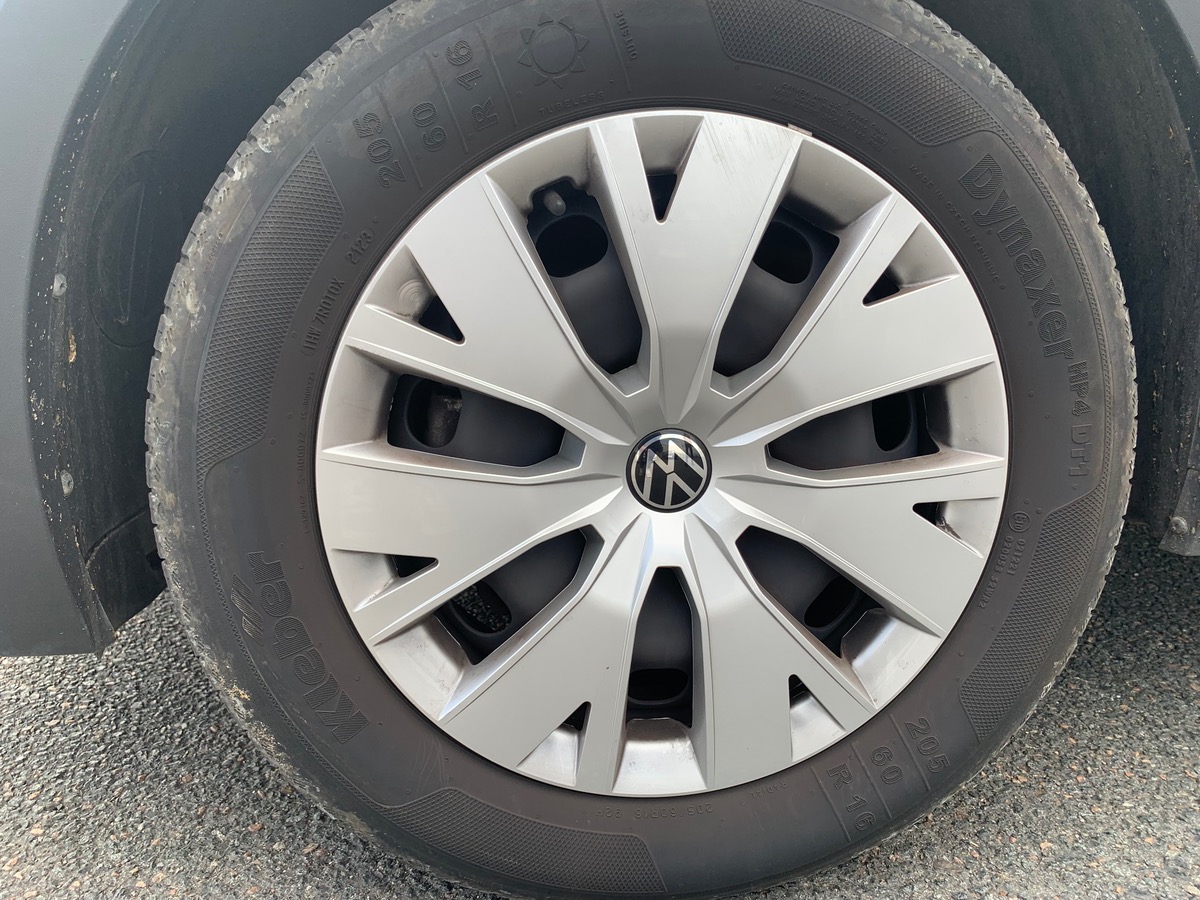 Volkswagen T-Cross 95 ch | Base | Attelage | Pack Stationnement arriére avant | Climatisation