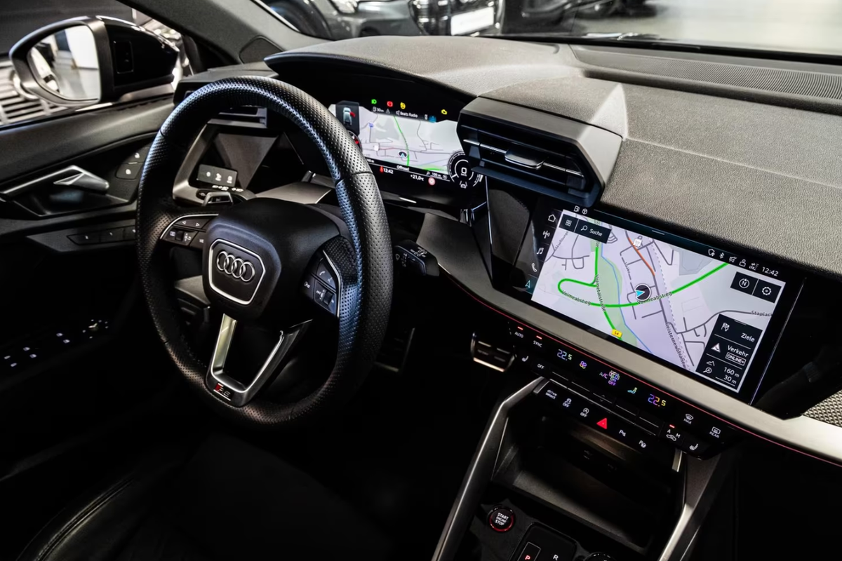 Audi RS3 Sportback IV 2.5 TFSI 400ch quattro S tronic 7 Bang&Olufsen Toit ouvrant Freins céramique