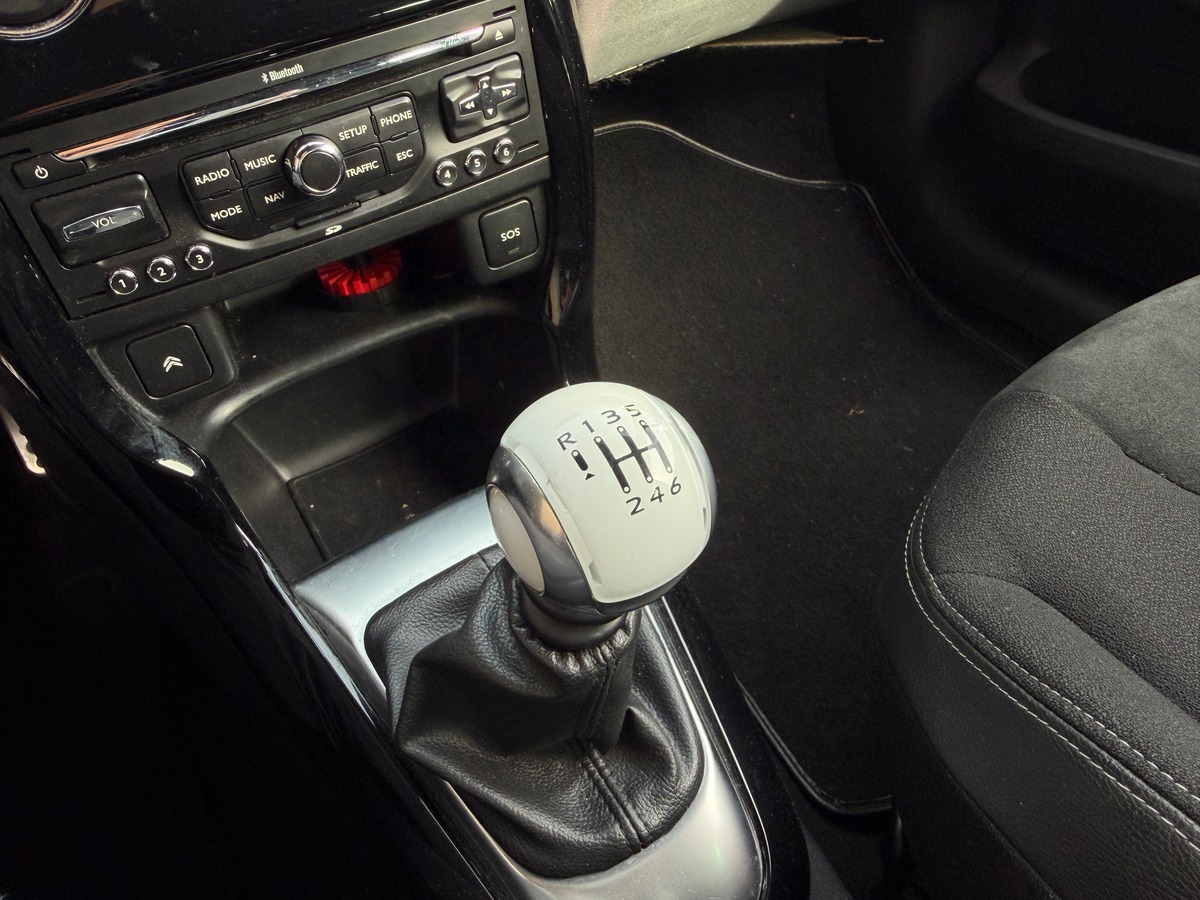 Citroën DS3 Sport Chic 1.6 e-HDI 110 cv - 2nd main